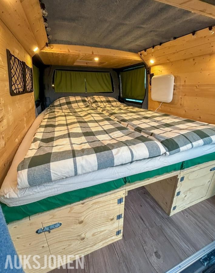 Campervan - Peugeot Expert – Automat – 150x200 seng – EcoFlow – MaxxFan