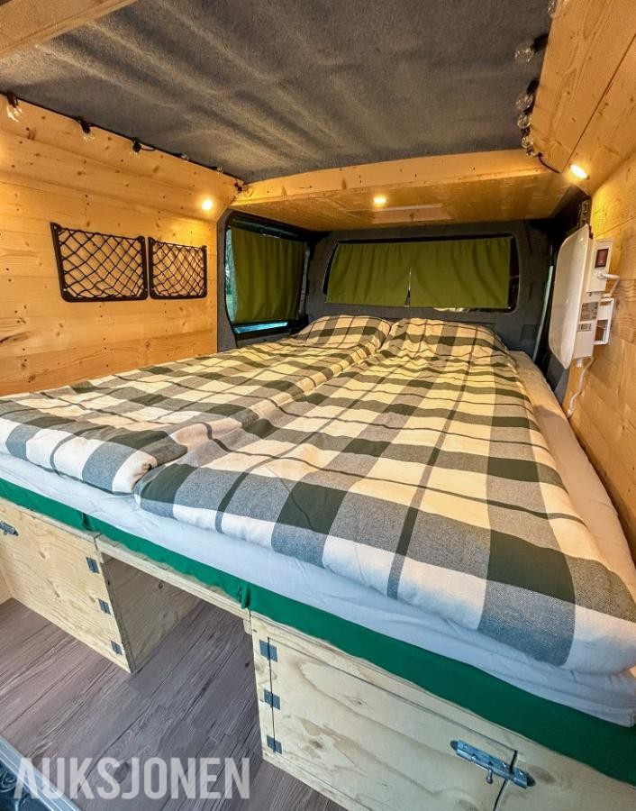 Campervan - Peugeot Expert – Automat – 150x200 seng – EcoFlow – MaxxFan
