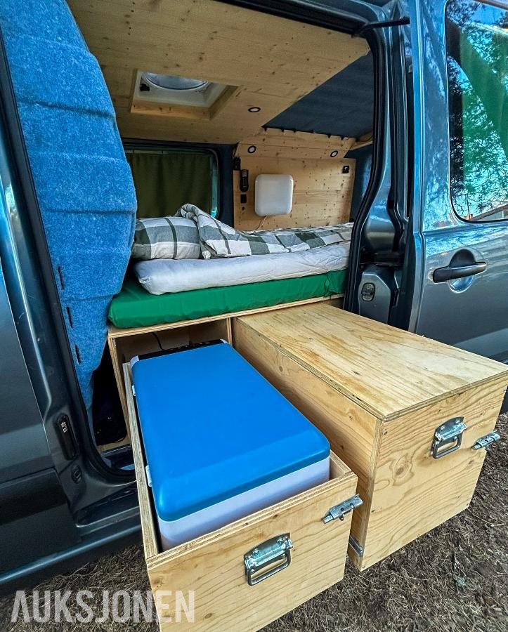 Campervan - Peugeot Expert – Automat – 150x200 seng – EcoFlow – MaxxFan