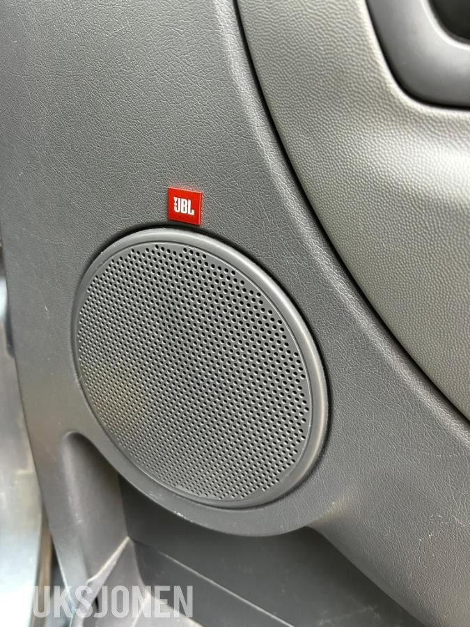 Campervan - Peugeot Expert – Automat – 150x200 seng – EcoFlow – MaxxFan