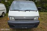 1995 Toyota HiAce 4 WD 5 seter reparasjonsobjekt/delebil