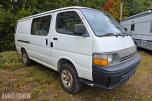 1995 Toyota HiAce 4 WD 5 seter reparasjonsobjekt/delebil