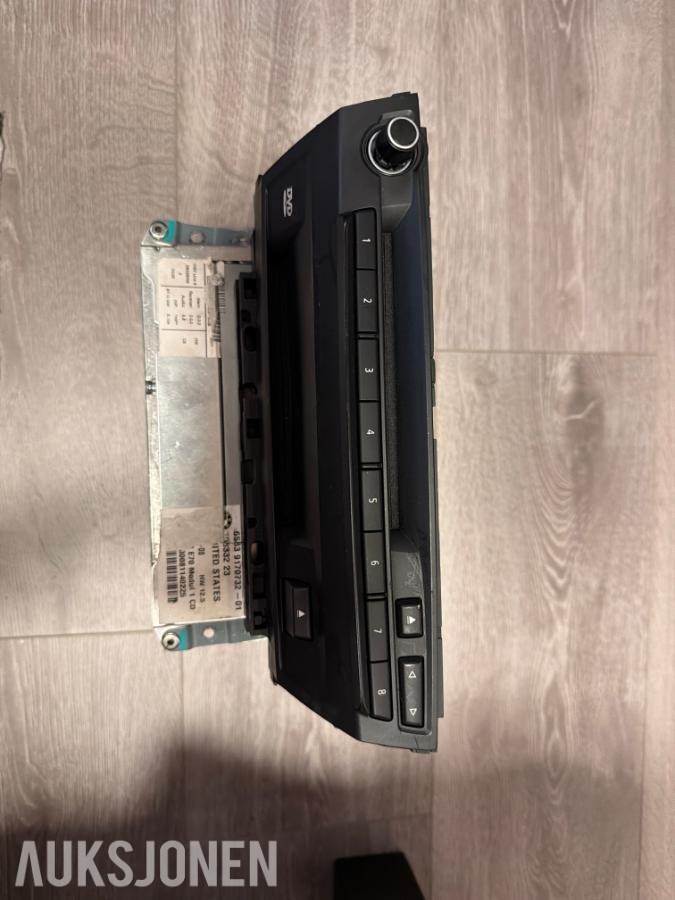3 STK BMW x5 e70 ccc stero 