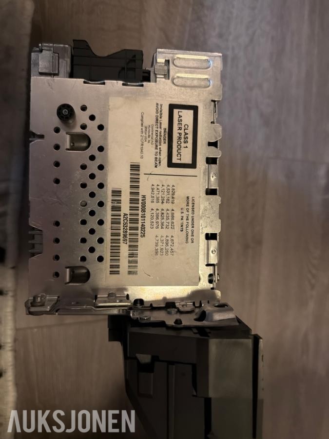 3 STK BMW x5 e70 ccc stero 