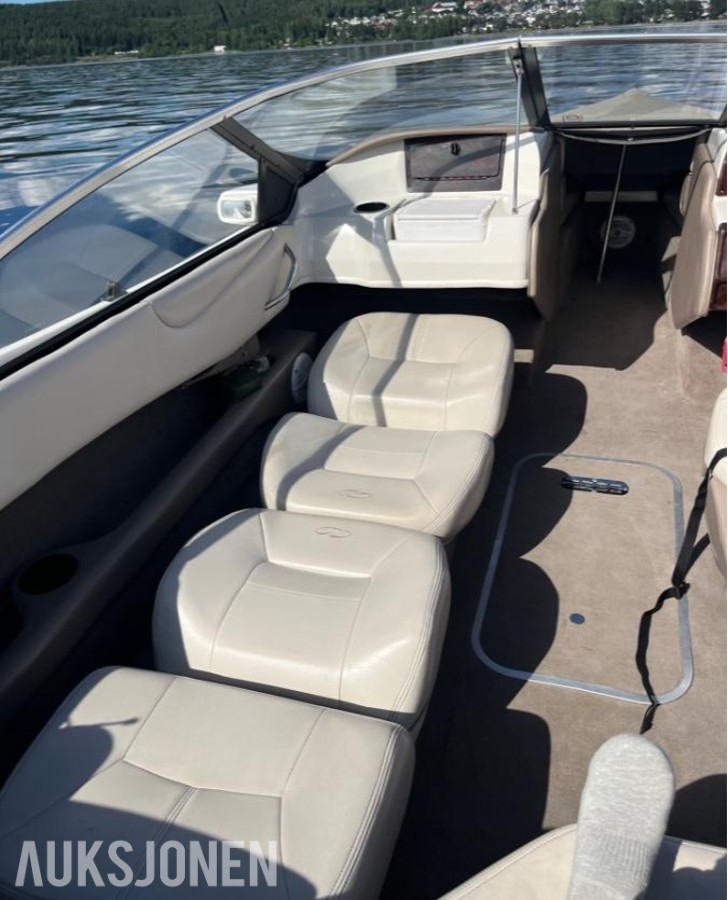 2000 Regal 1800 LSR med registrert boggihenger