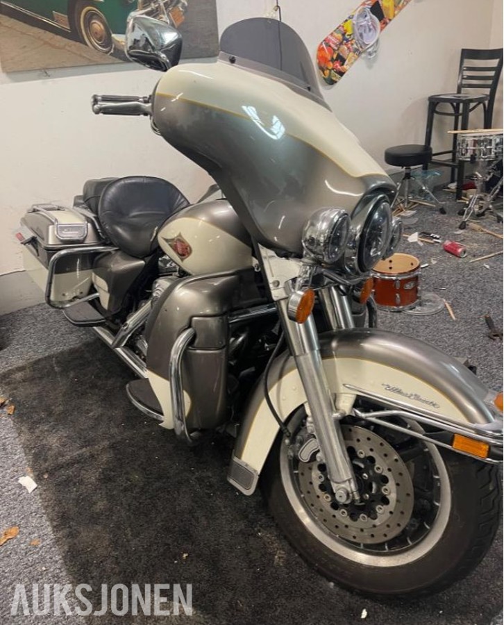2000 Motorsykkel - Harley-Davidson FLHTCUI