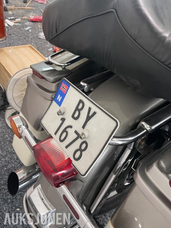 2000 Motorsykkel - Harley-Davidson FLHTCUI