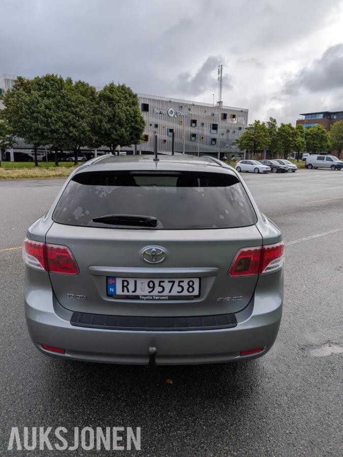 2009 Toyota Avensis 2.0 126hk hengerfeste keyless ryggekamera eu ok 05.2027