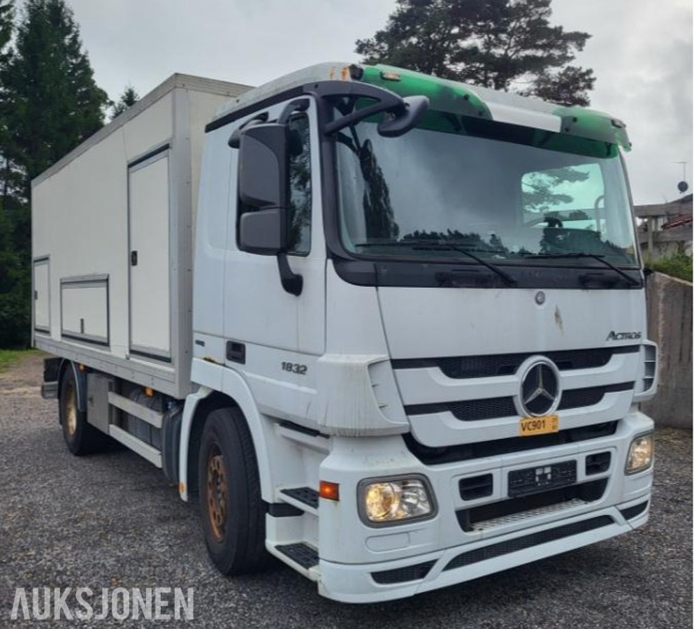 2009 Mercedes-Benz 1832L/42 4X2M Skapbil, reparasjonsobjekt