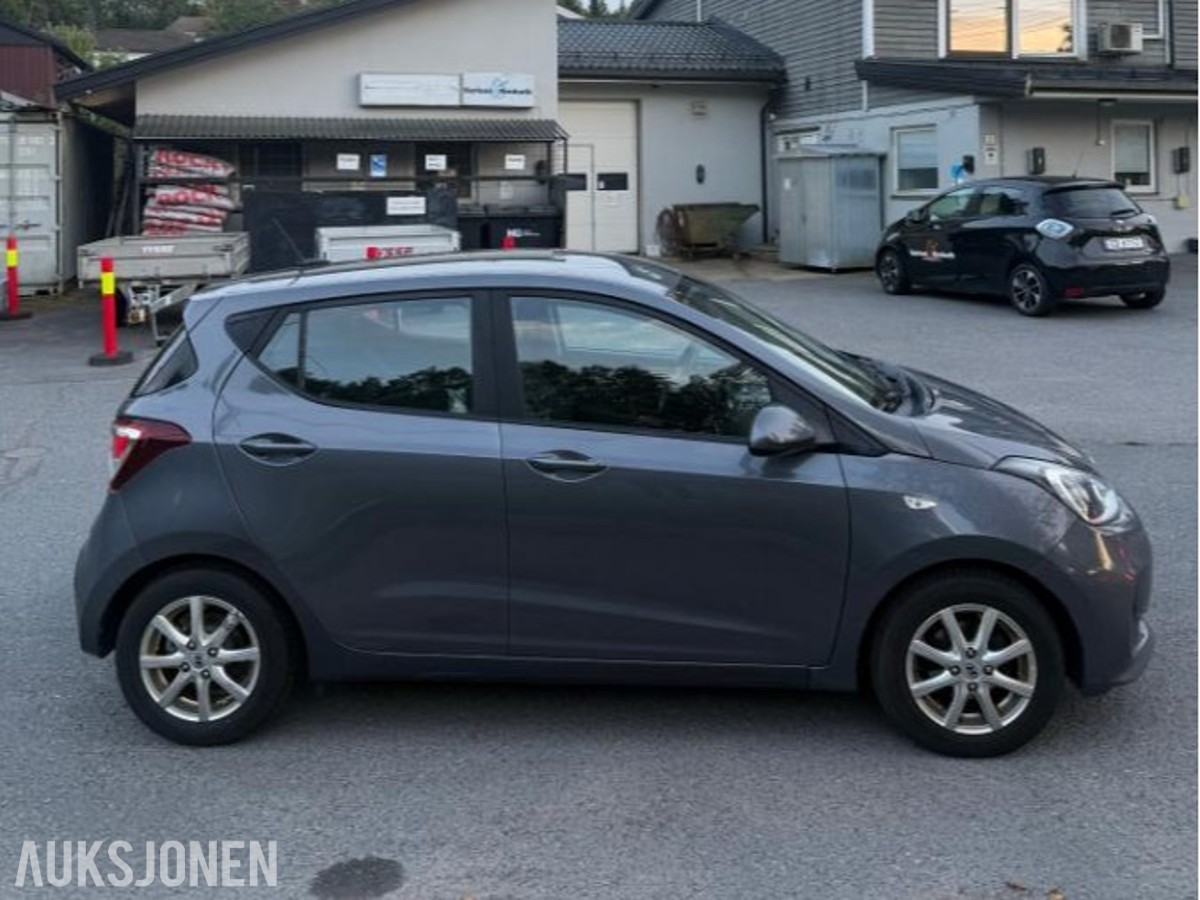 2017 Hyundai i10 1.0 Blue 67hk Cruisekontroll, Navigasjon, Park.sensorer