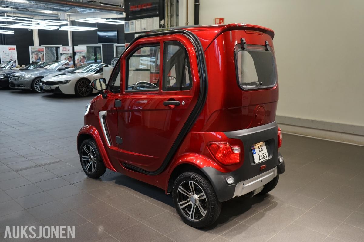 2021 Electric Motion LMI YM2000 Elektrisk Mopedbil / Kabinscooter