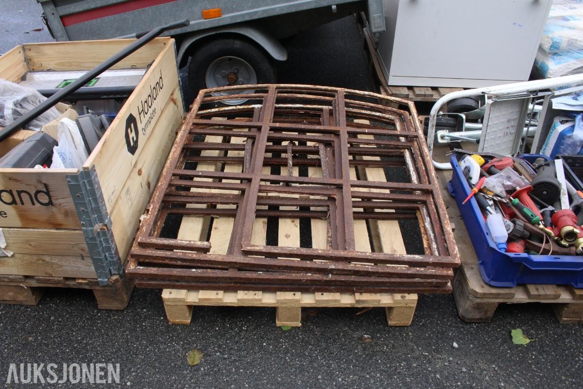 Forundringspakke Diverse overskuddsmateriell