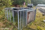 fôrstasjon med grinder og trekantfeste – repobjekt