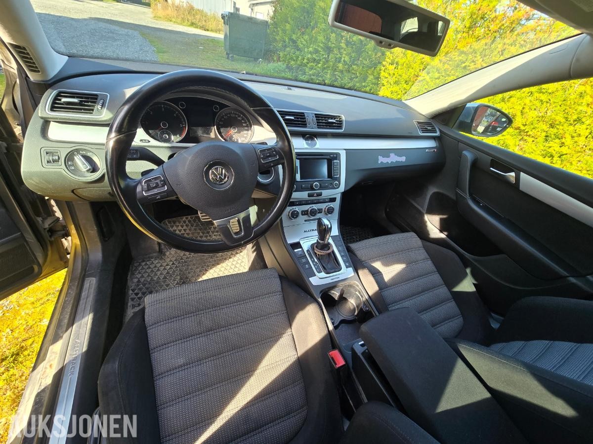 2013 Volkswagen Passat 2.0 TDI 170HK 4MOTION DSG HENGERFESTE EU-OK 02.28