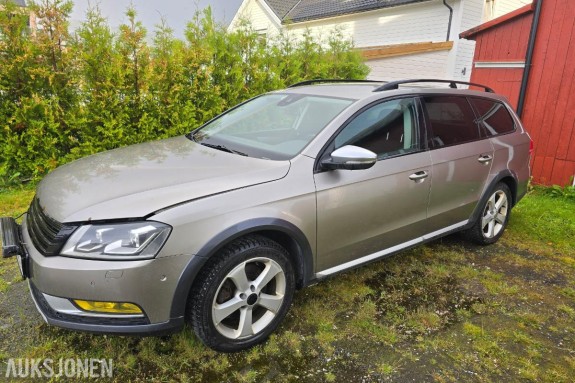 2013 Volkswagen Passat 2.0 TDI 170HK 4MOTION DSG HENGERFESTE EU-OK 02.28