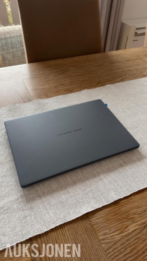 2025 Asus Zenbook A14 Snap8C/16/512GB/OLED