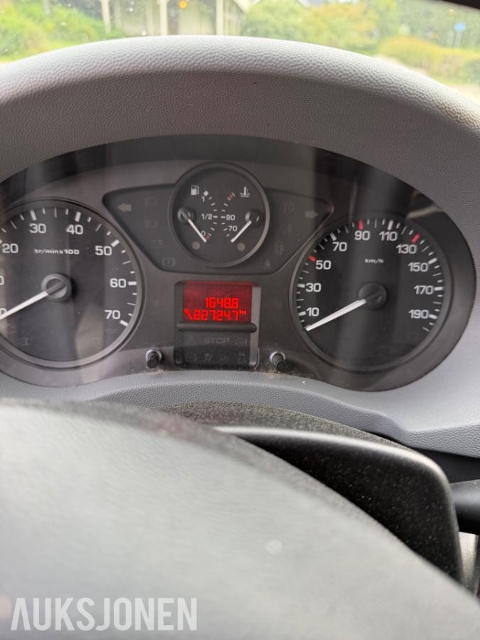 2011 Peugeot Expert 2.0 120hk manuell hengerfeste