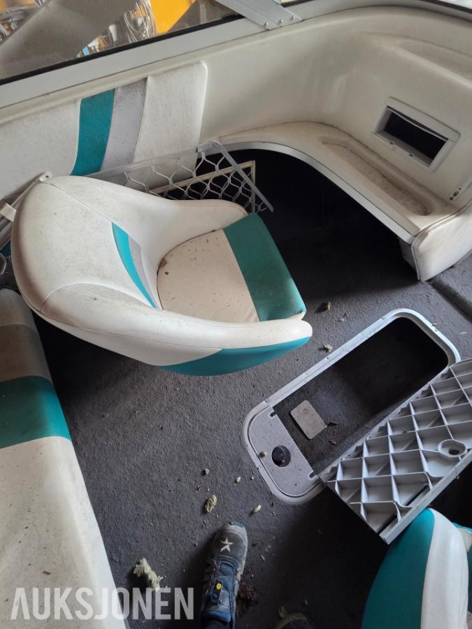 Aquatron 19 fot - renovert motor - henger