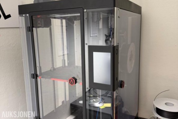 2023 2 stk  industrielle 3D printere - Raise 3D Pro 3 Plus og Raise 3D Pro 3 - med hyperspeed kit