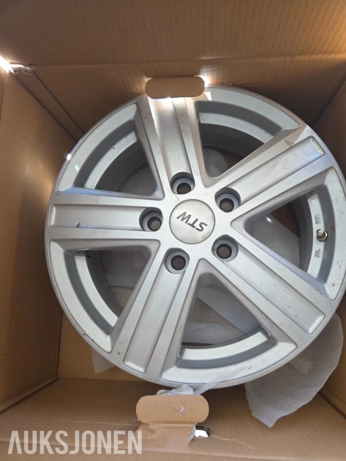 Felger til bobil *Ingen minstepris* STW Cargo Silver 16x6,5, ET62