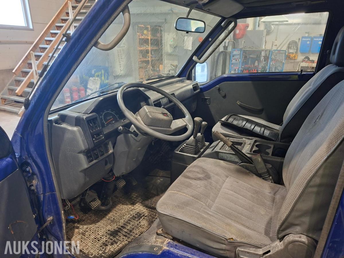 1995 Mitsubishi L300, 2.5D 4WD, 360000km EU godkjent.