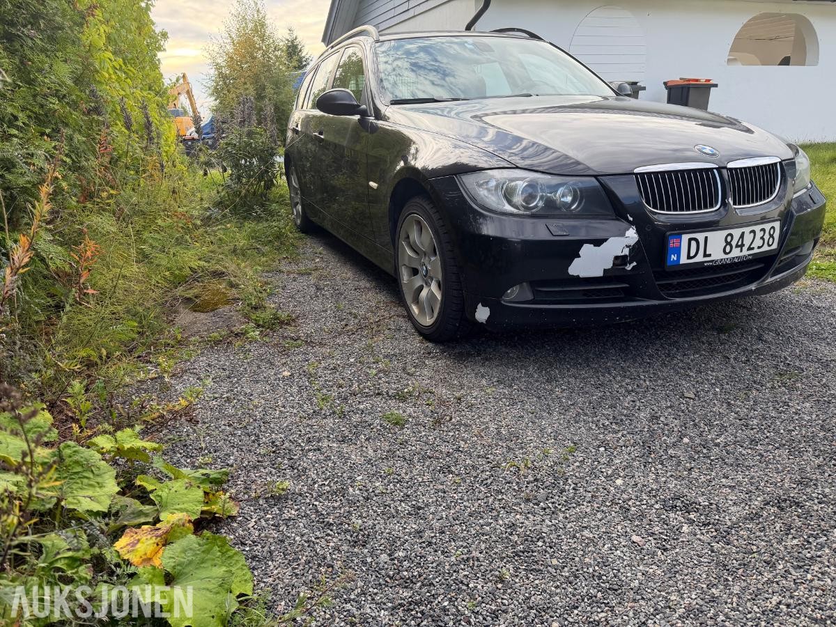 2008 BMW 325XI 2.5 218hk automat cruisekontroll skinn s+v dekk