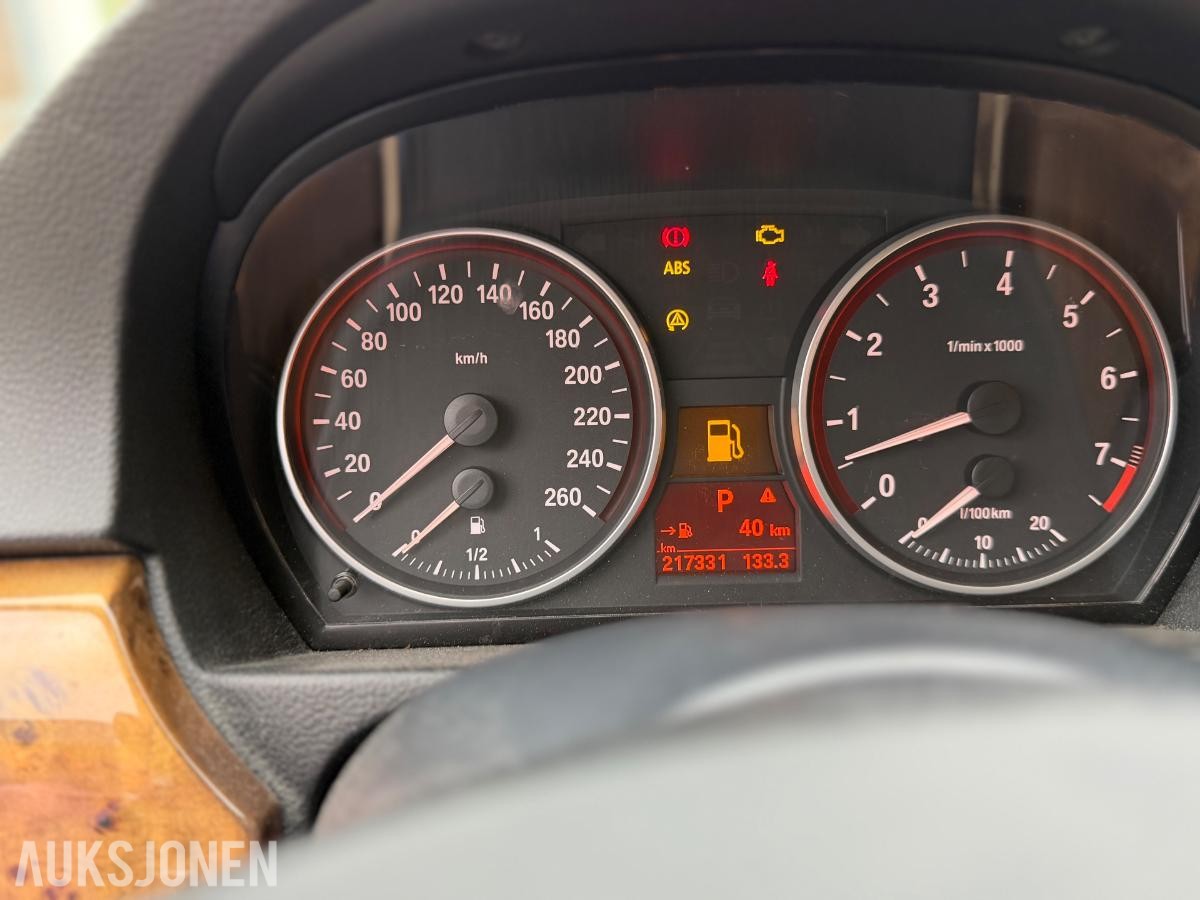 2008 BMW 325XI 2.5 218hk automat cruisekontroll skinn s+v dekk