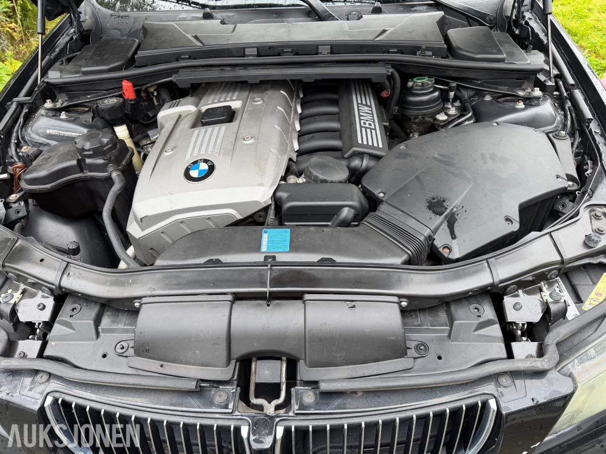 2008 BMW 325XI 2.5 218hk automat cruisekontroll skinn s+v dekk