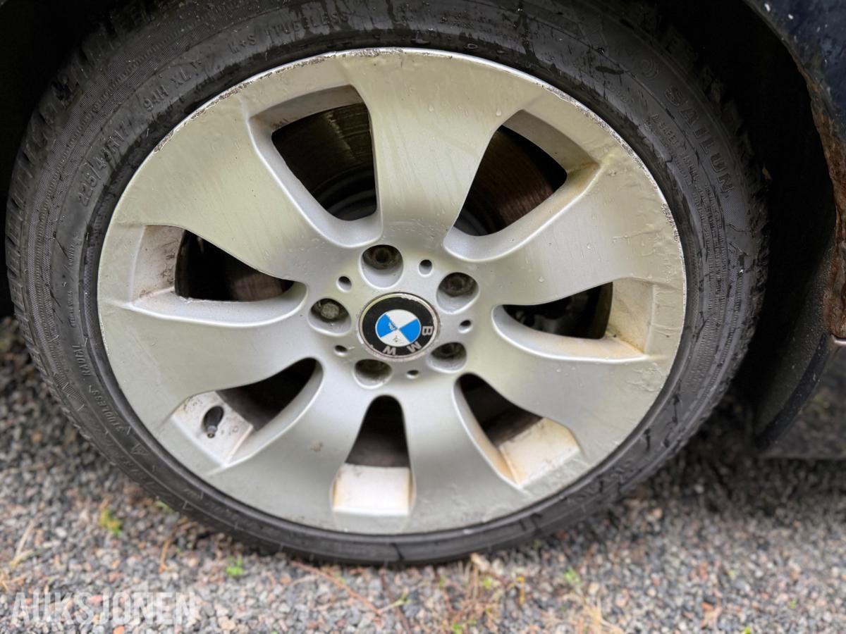 2008 BMW 325XI 2.5 218hk automat cruisekontroll skinn s+v dekk