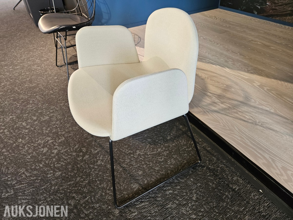 Arper Colina Armchair – designstol – nypris 15 237 kr