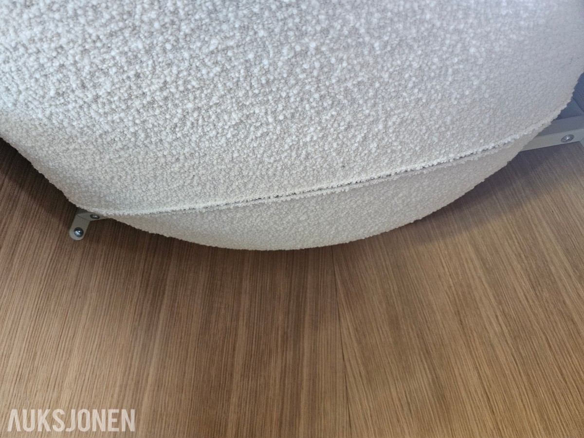 Ondarreta Ginger Chair – eik og hvit bouclé