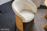 Ondarreta Ginger Chair – eik og hvit bouclé