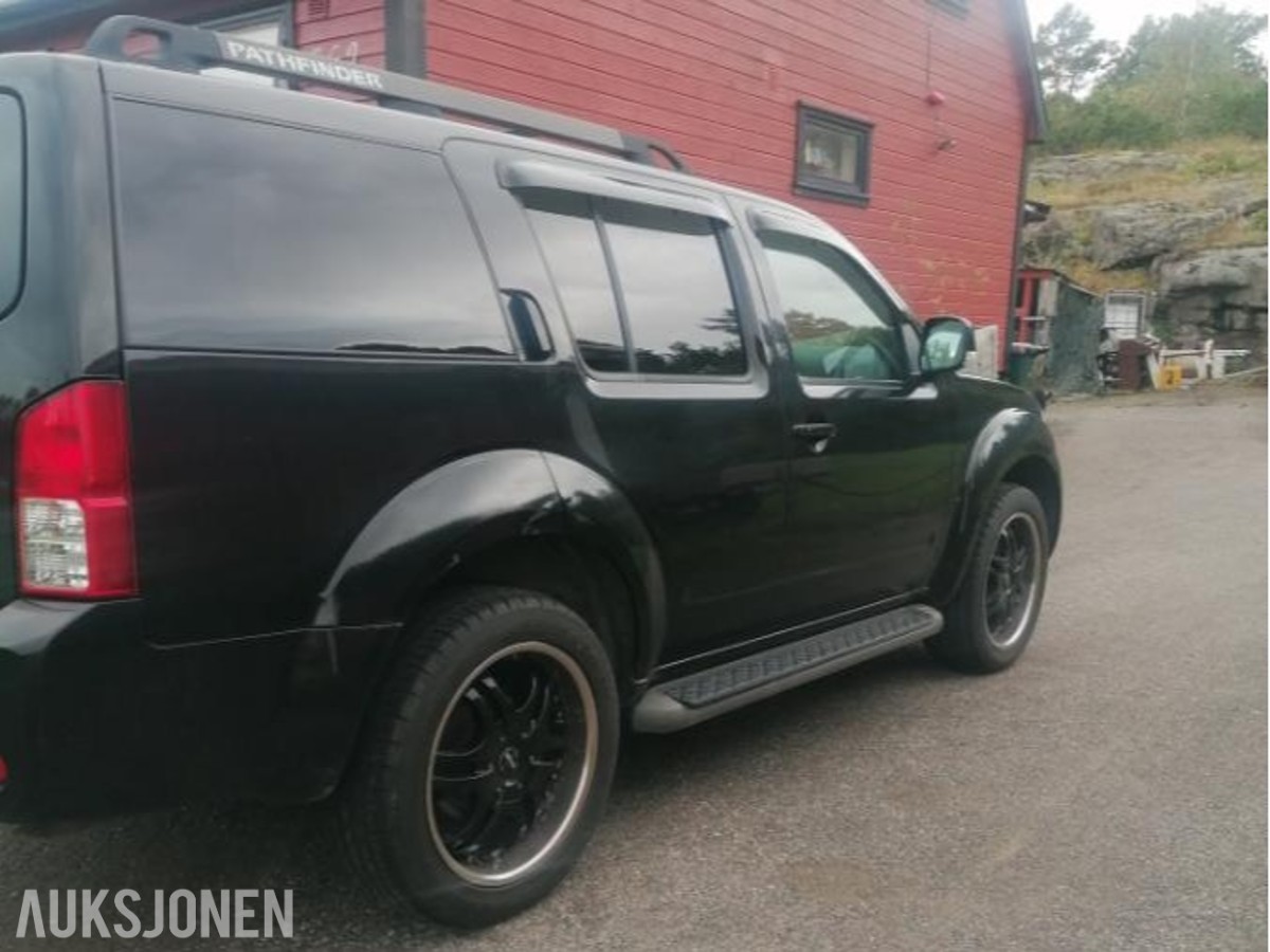 2008 Nissan Pathfinder 2.5 Diesel 4X4, Automat, Hengerfeste, Skinninteriør, S+V dekk