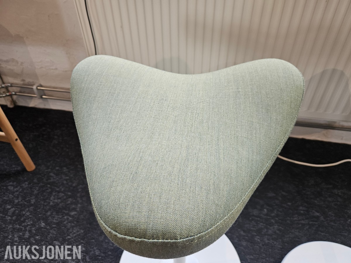 2 stk. Varier Move balansestoler, designet av Per Øie