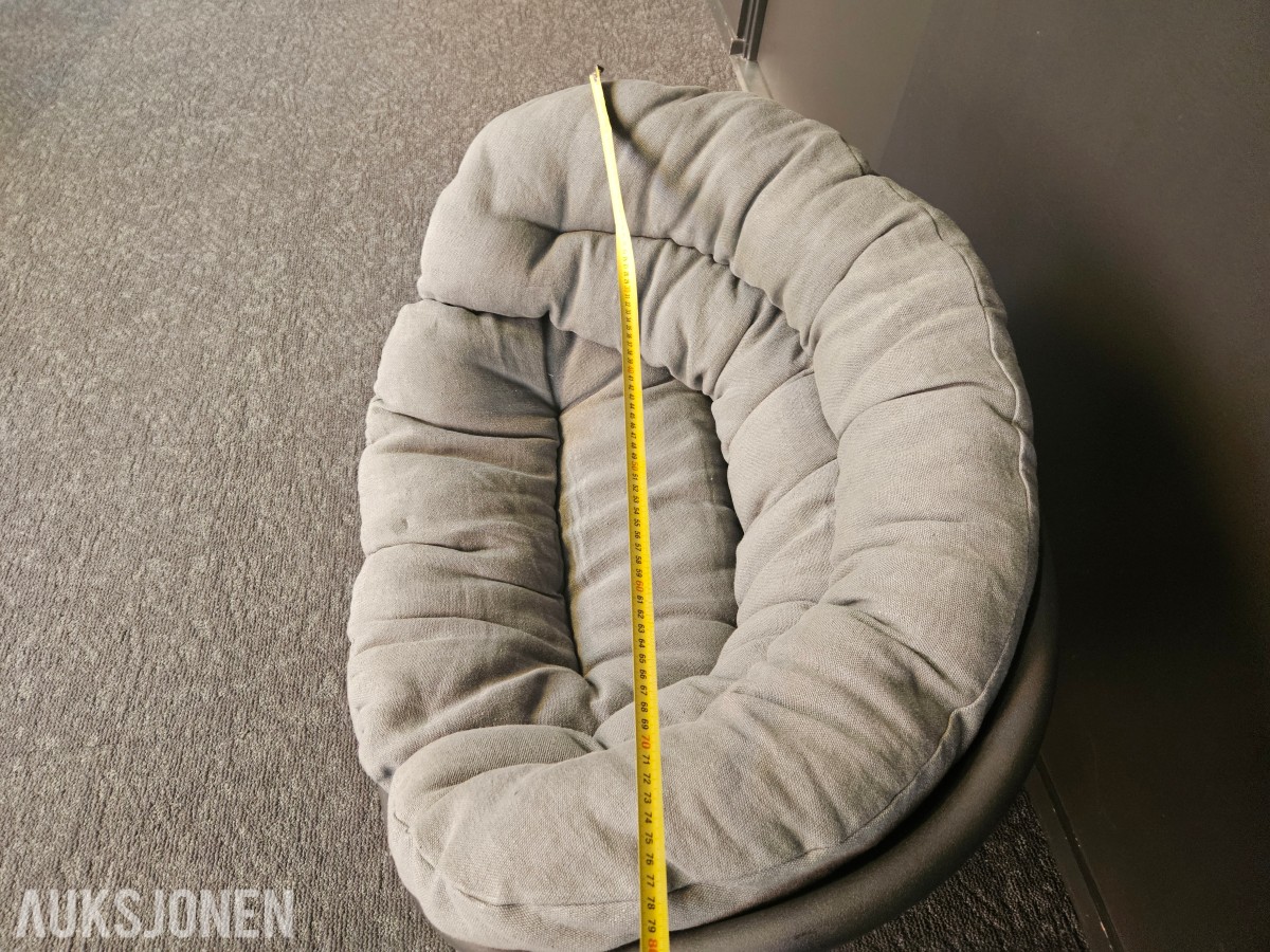 Driade Roly Poly loungestol med pute – design Faye Toogood