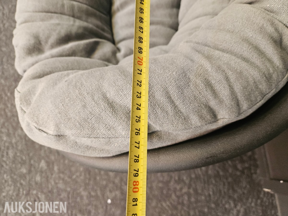 Driade Roly Poly loungestol med pute – design Faye Toogood