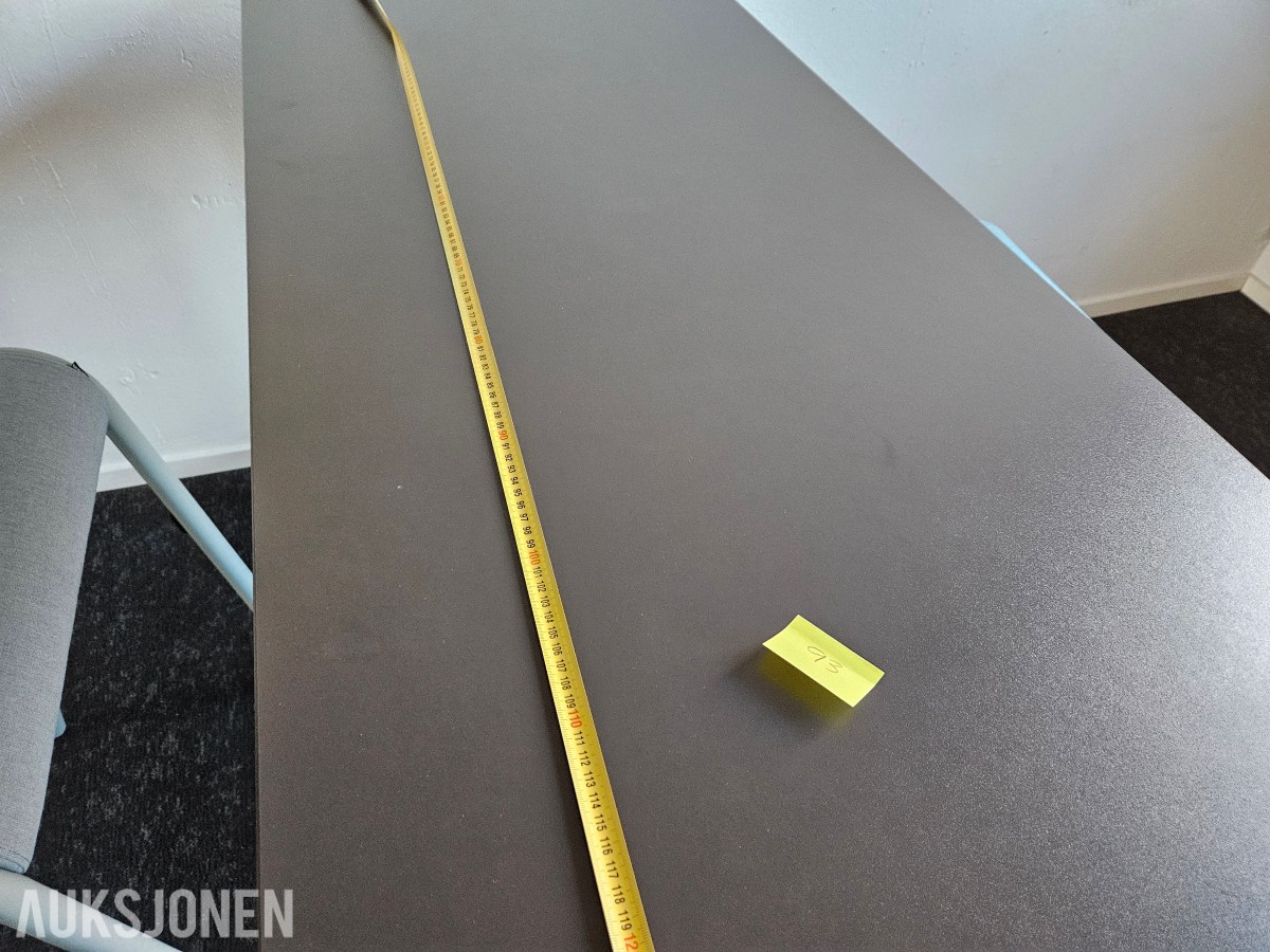 Sedus Se:Lab High Desk med 3 stk Hopper Standing Seat