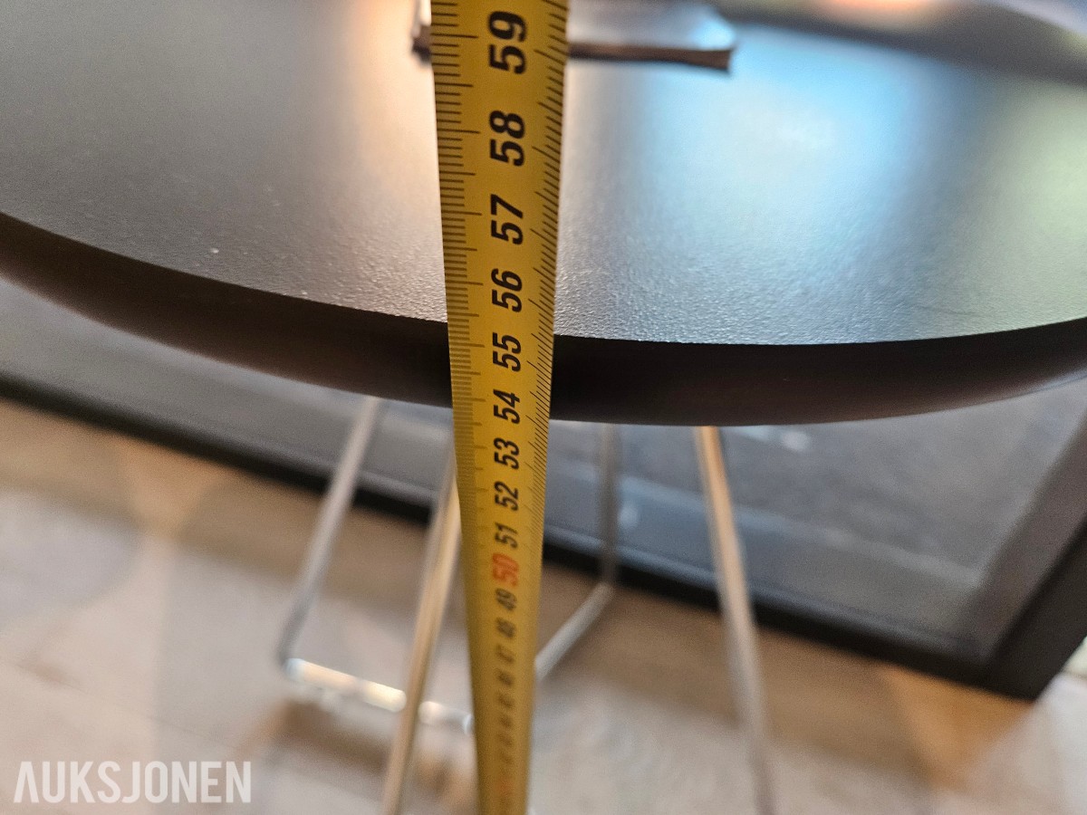 Driade Lou Read loungestol med sidebord