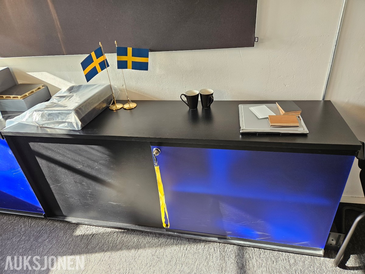 Ragnars R5 oppbevaringsskap med blå skyvedører – 2 stk