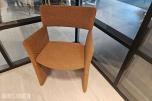 Massproductions Crown Armchair – designstol i Kvadrat-tekstil