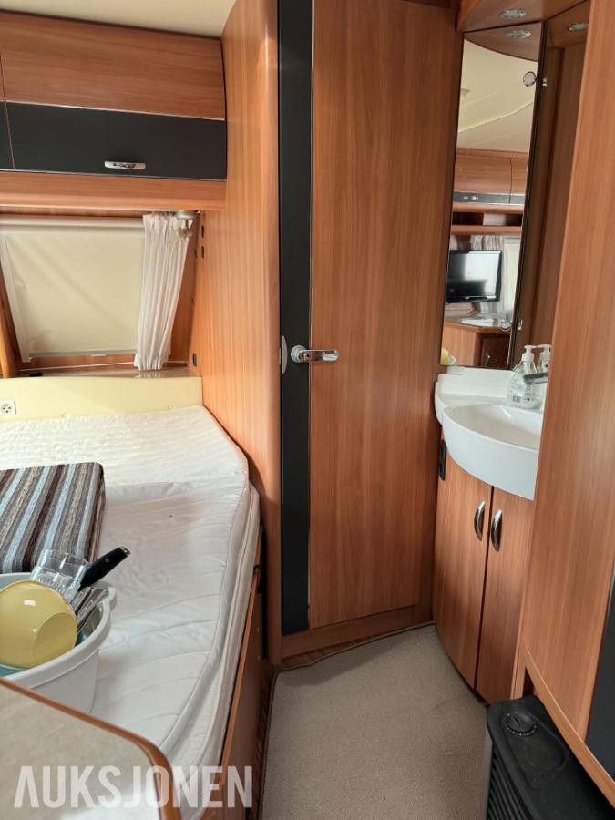 2012 Hobby 560 De Luxe campingvogn
