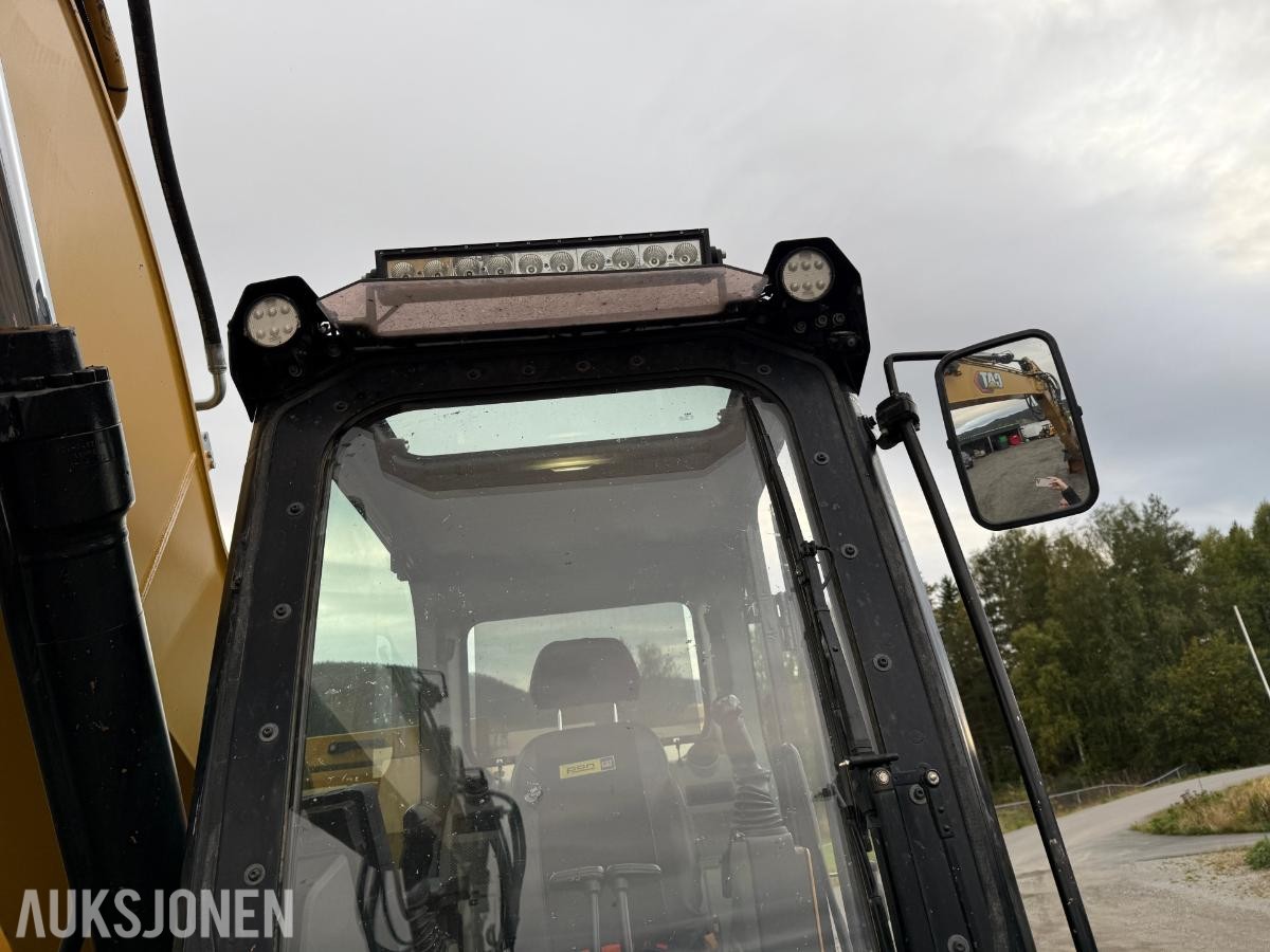 2019 Cat 325NG Gravemaskin m/Tiltrotator og S70-2 Skuffer