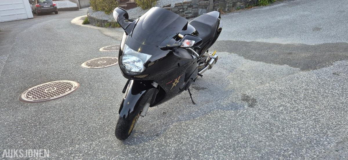1998 Honda CBR 1100 XX Super Blackbird