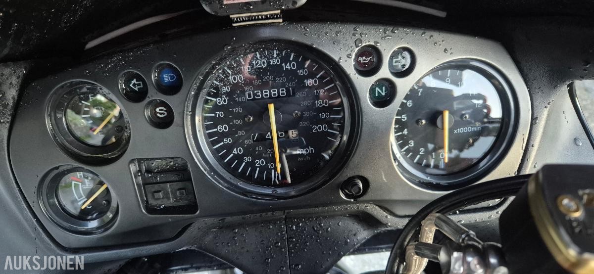 1998 Honda CBR 1100 XX Super Blackbird