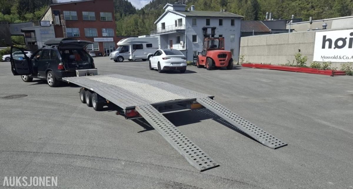 2022 NIEWIADOW 2710 Biltransporthenger