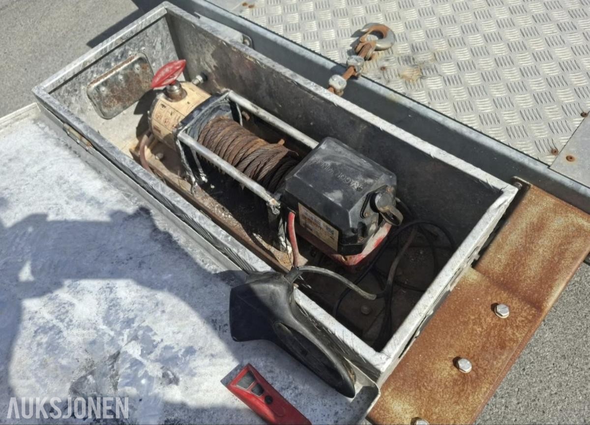 2022 NIEWIADOW 2710 Biltransporthenger