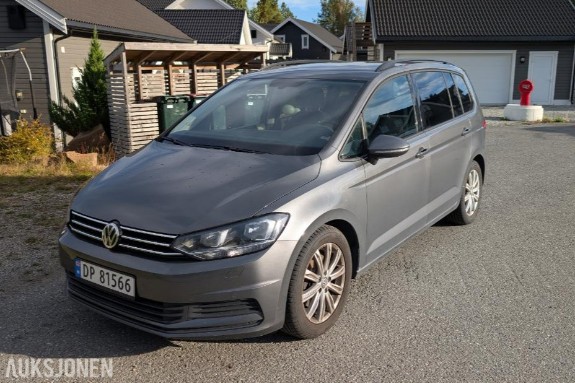 2016 VOLKSWAGEN TOURAN 1.6 TDI 110HK 7-SETER HENGERFESTE VARMER ACC MASSASJE