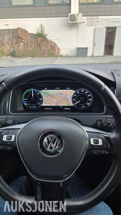 2018 Volkswagen E-Golf 136HK NORSK KAMERA ADAPTIV CRUISE VARMEPUMPE