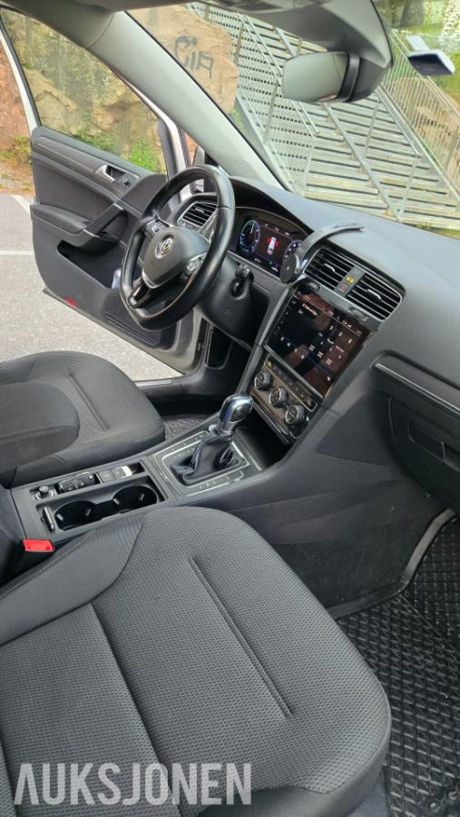 2018 Volkswagen E-Golf 136HK NORSK KAMERA ADAPTIV CRUISE VARMEPUMPE