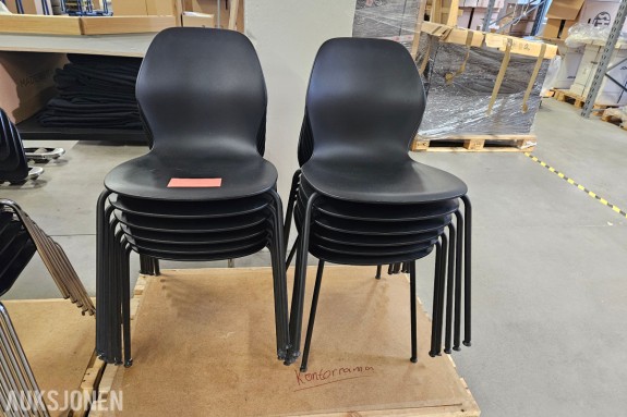 Stablestoler med sort plastskall - sort metallunderstell - Ca 12 stk